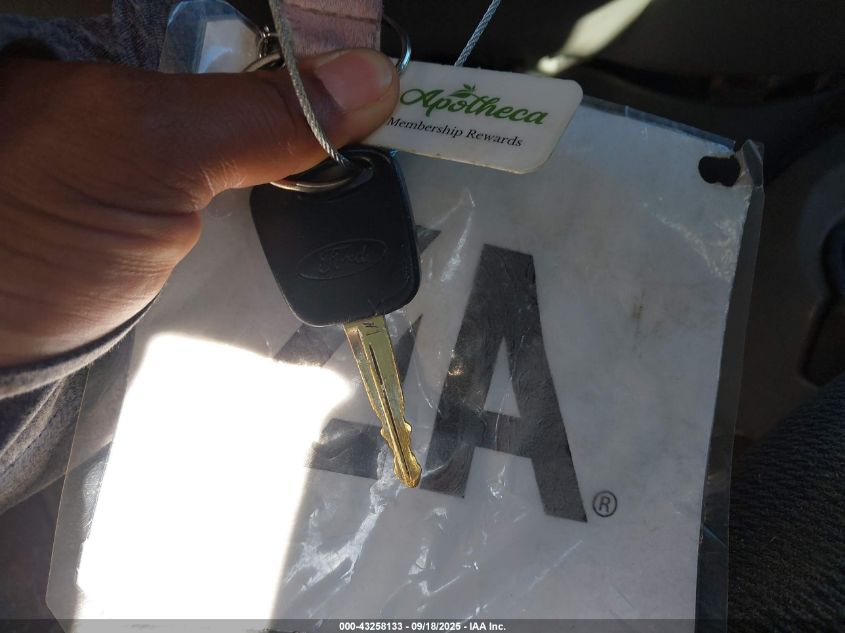 2003 Ford Focus Lx VIN: 1FAFP33P43W334166 Lot: 43258133