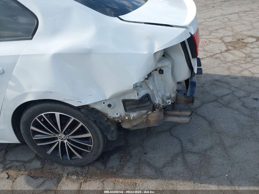 2016 Volkswagen Jetta 1.8T Sport VIN: 3VWB17AJ6GM416547 Lot: 43258142