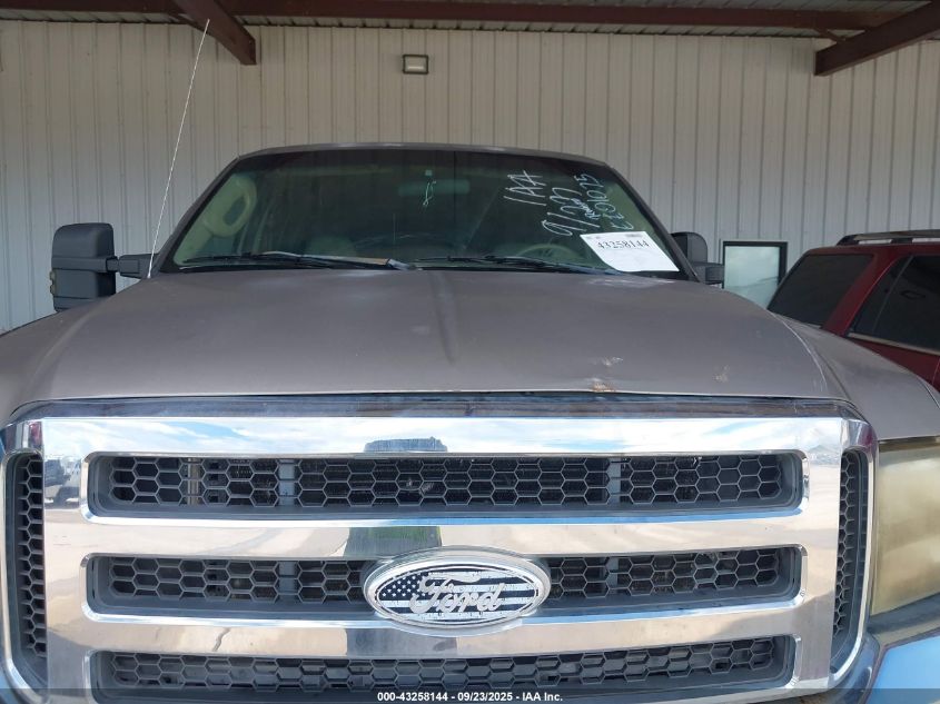 2004 Ford F-250 Lariat/Xl/Xlt VIN: 1FTNW21P14EE01075 Lot: 43258144