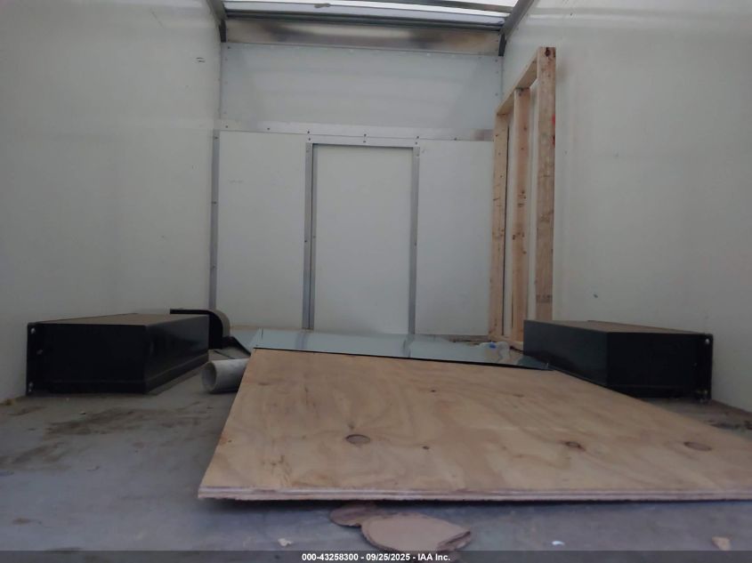 2024 Chevrolet Express Cutaway Work Van VIN: 1HA0GRF72RN005944 Lot: 43258300