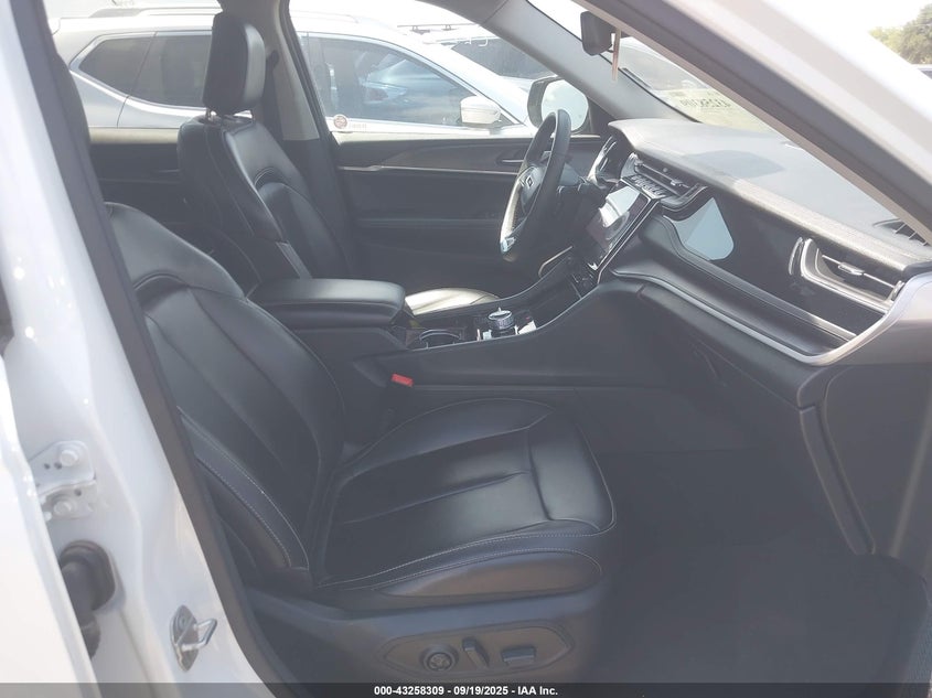 2023 JEEP GRAND CHEROKEE 4XE 1C4RJYB65PC623711