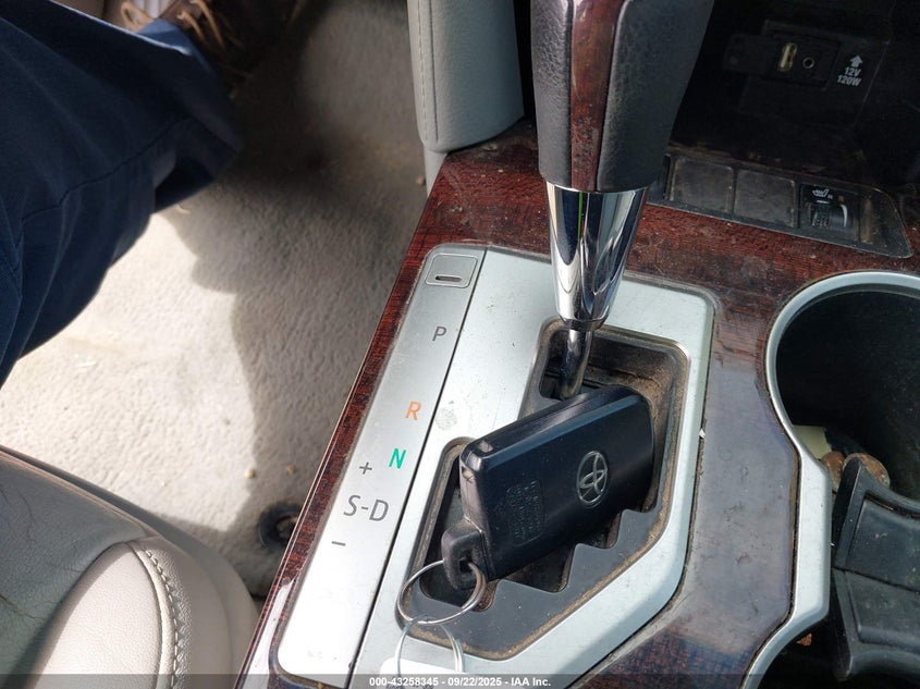 2013 Toyota Camry Xle VIN: 4T4BF1FK1DR327495 Lot: 43258345