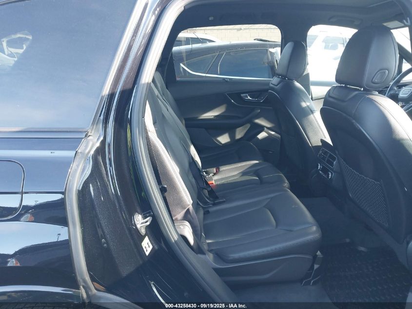 2017 Audi Q7 Prestige VIN: WA1VAAF71HD043290 Lot: 43258430