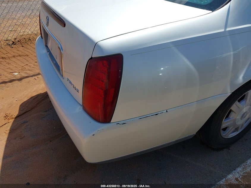 2003 Cadillac Deville Standard VIN: 1G6KD54Y73U173380 Lot: 43258513