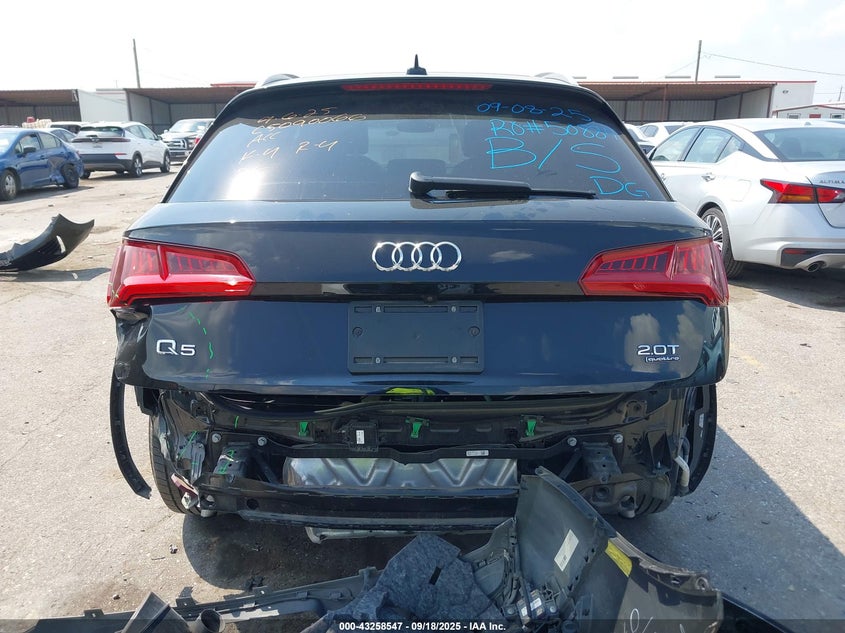 2018 Audi Q5 2.0T Premium/2.0T Tech Premium VIN: WA1BNAFY2J2055725 Lot: 43258547