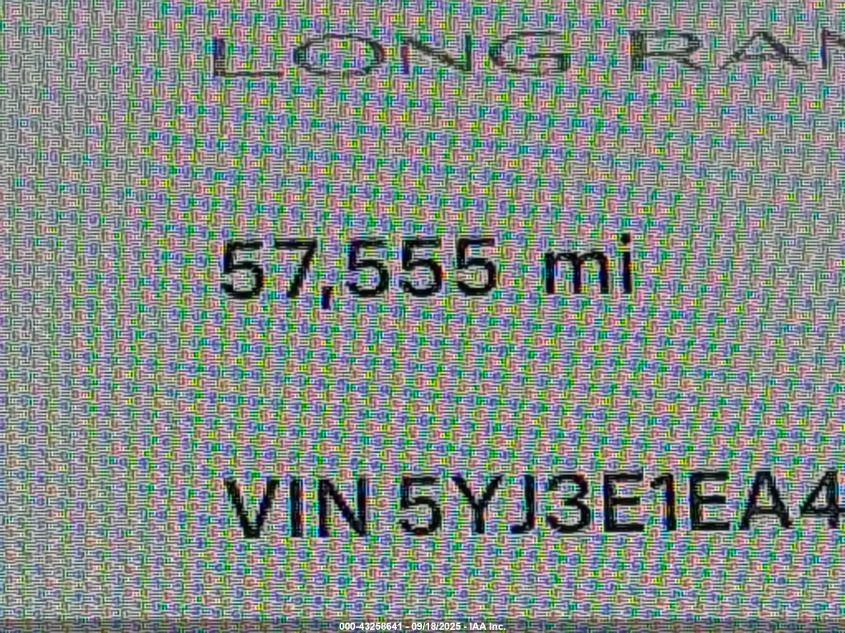 2018 Tesla Model 3 VIN: 5YJ3E1EA4JF070268 Lot: 43258641