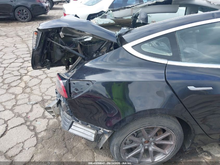 2018 Tesla Model 3 VIN: 5YJ3E1EA4JF070268 Lot: 43258641