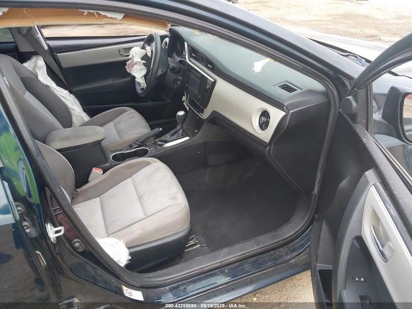 2018 TOYOTA COROLLA LE - 5YFBURHEXJP837458