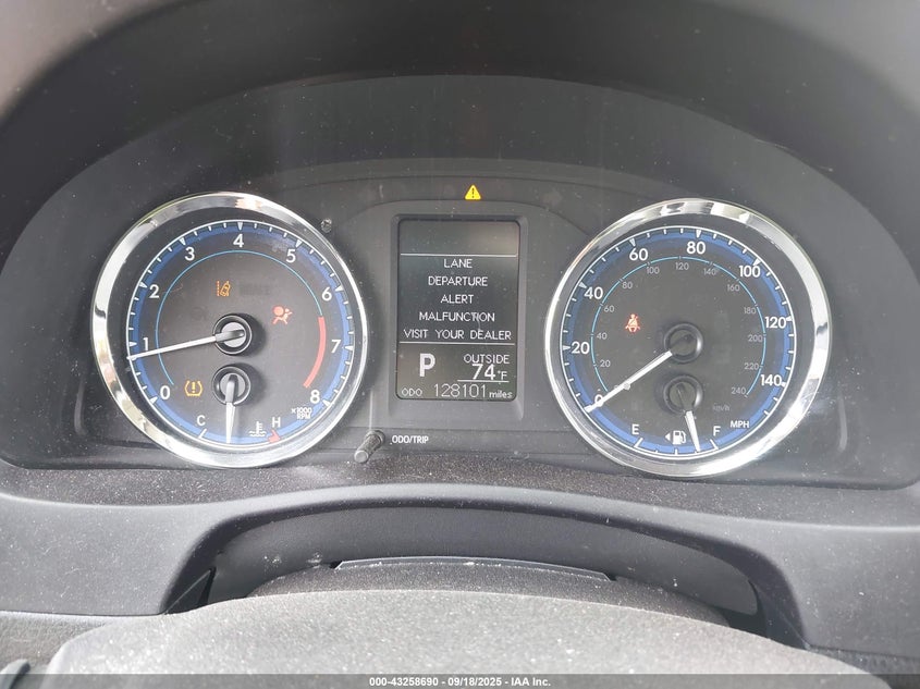 2018 TOYOTA COROLLA LE - 5YFBURHEXJP837458