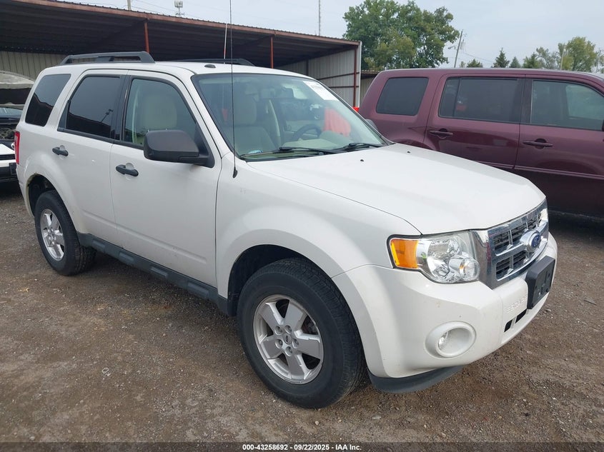 FORD ESCAPE XLT AUTOMATIC
