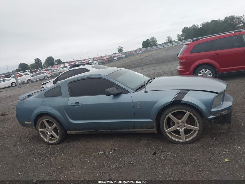 2005 Ford Mustang VIN: 1ZVFT80N055108069 Lot: 43258701