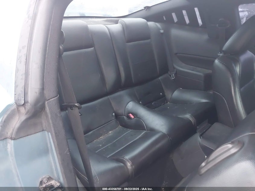 2005 Ford Mustang VIN: 1ZVFT80N055108069 Lot: 43258701