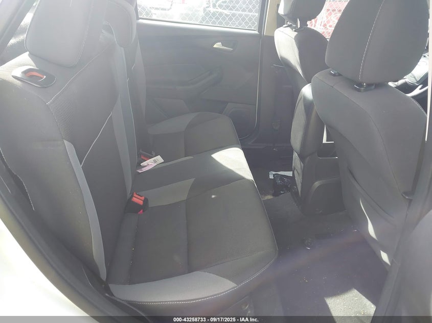2014 FORD FOCUS SE - 1FADP3F22EL370207