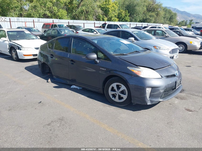 TOYOTA PRIUS THREE