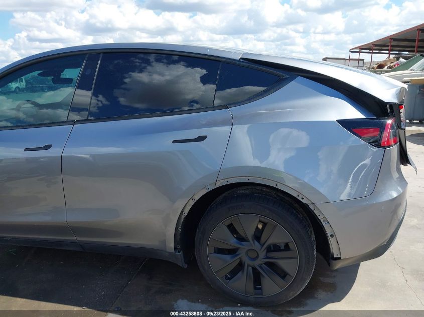 2024 Tesla Model Y Long Range Dual Motor All-Wheel Drive VIN: 7SAYGDEE5RA333769 Lot: 43258808