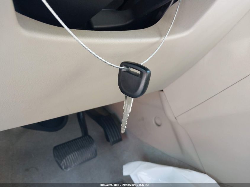 2004 Mazda Mazda3 I VIN: JM1BK12F141113823 Lot: 43258869