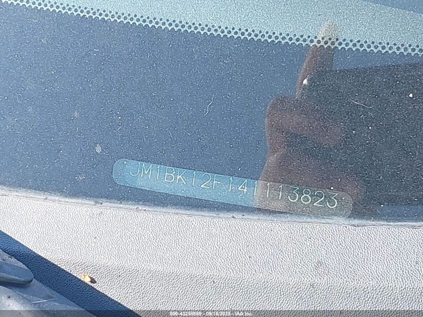 2004 Mazda Mazda3 I VIN: JM1BK12F141113823 Lot: 43258869