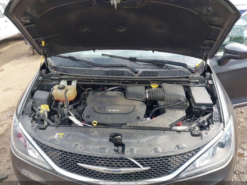 2017 Chrysler Pacifica Touring-L VIN: 2C4RC1BG0HR753012 Lot: 43259082