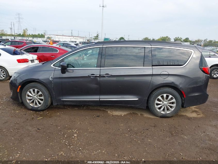 2017 Chrysler Pacifica Touring-L VIN: 2C4RC1BG0HR753012 Lot: 43259082