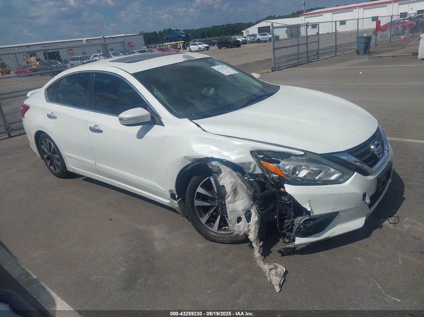 2017 NISSAN ALTIMA auction photo 1