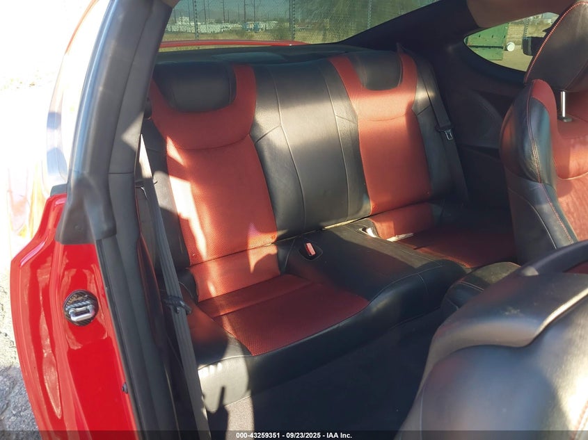 2010 Hyundai Genesis 2.0T Track VIN: KMHHT6KD7AU026758 Lot: 43259351