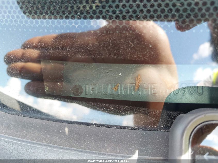 2017 Ford Expedition Xlt VIN: 1FMJU1HT1HEA06980 Lot: 43259466