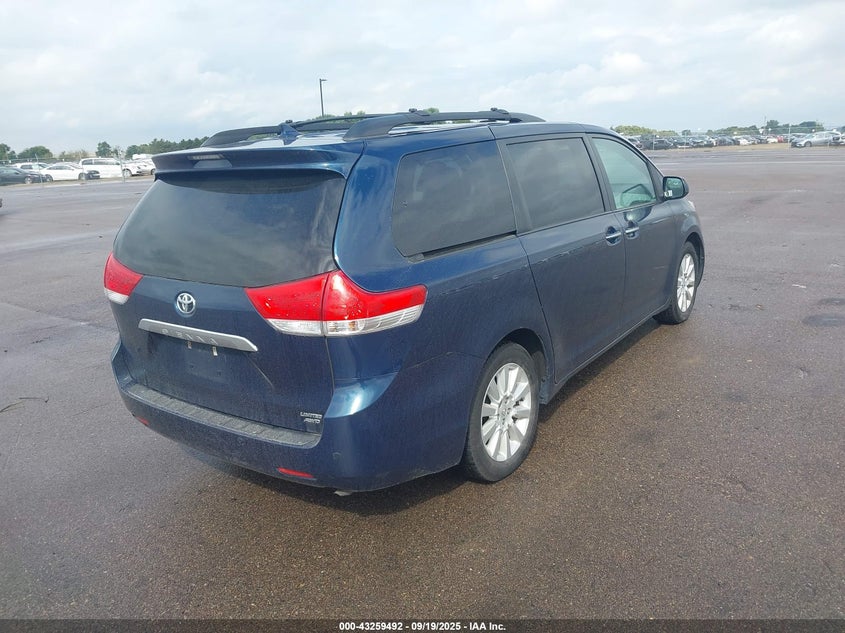 5TDDK3DC2BS029470 2011 TOYOTA SIENNA photo no. 4