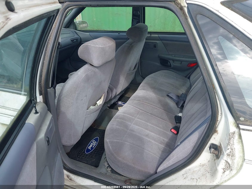 1995 Ford Taurus Gl/Se VIN: 1FALP52U2SA267004 Lot: 43259561