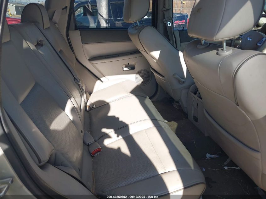 2008 Jeep Grand Cherokee Overland VIN: 1J8HR68218C170596 Lot: 43259602