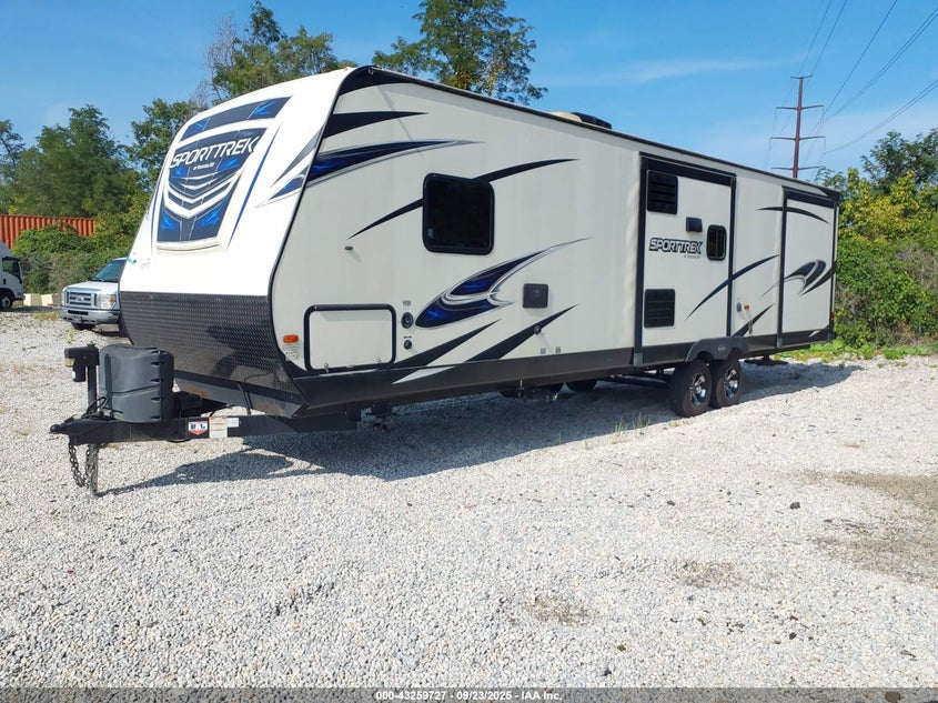 4EZT13221J8105013 2018 VENTURI  photo no. 2