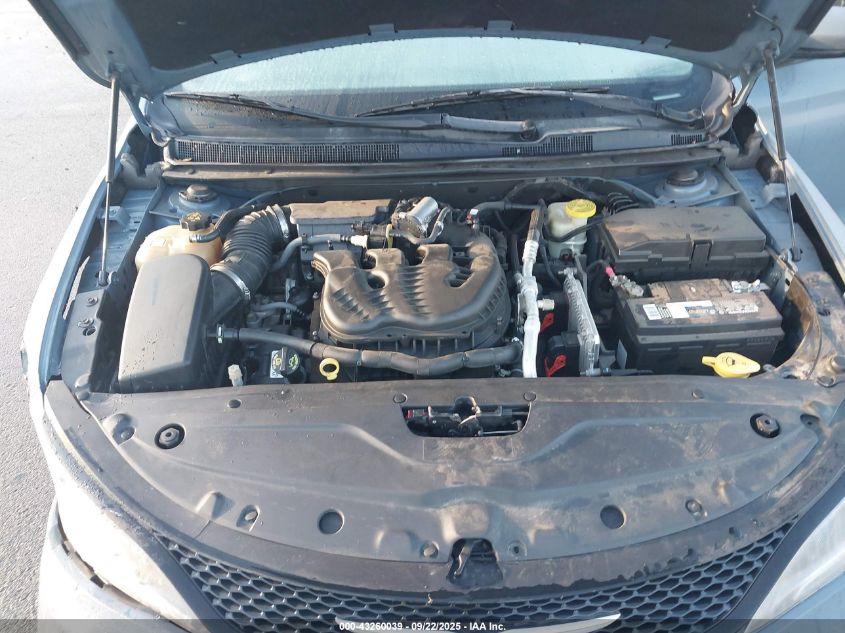 2015 Chrysler 200 S VIN: 1C3CCCDG0FN598037 Lot: 43260039