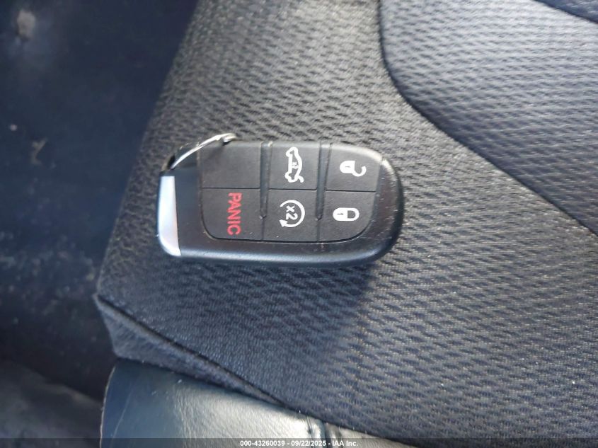 2015 Chrysler 200 S VIN: 1C3CCCDG0FN598037 Lot: 43260039