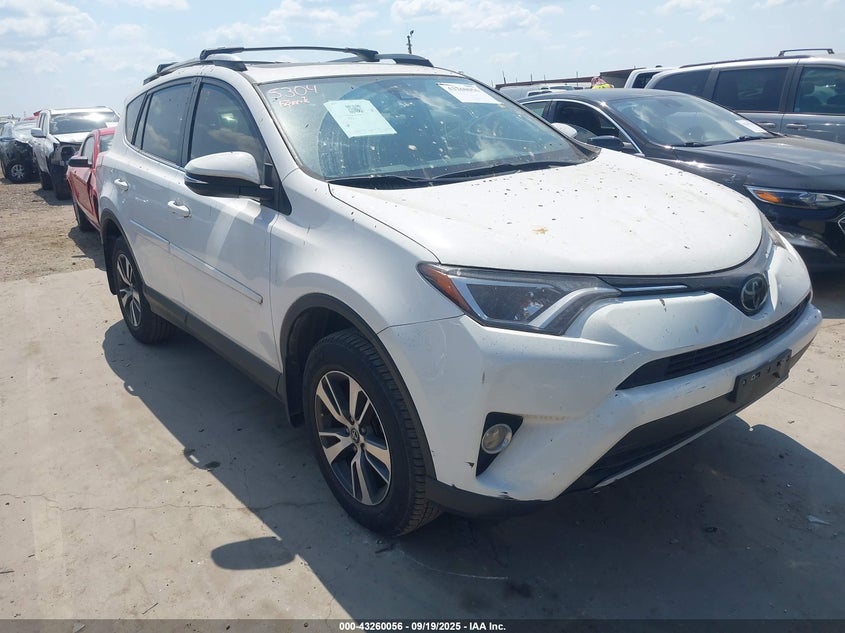 2018 TOYOTA RAV4 XLE - JTMWFREV7JJ164763
