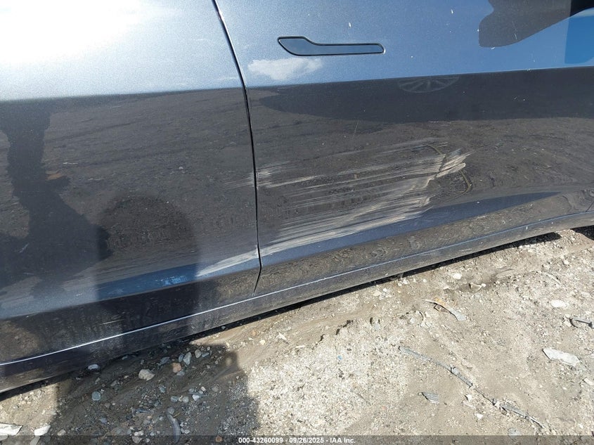 2025 Tesla Model 3 Long Range All-Wheel Drive VIN: 5YJ3E1EB3SF902449 Lot: 43260099