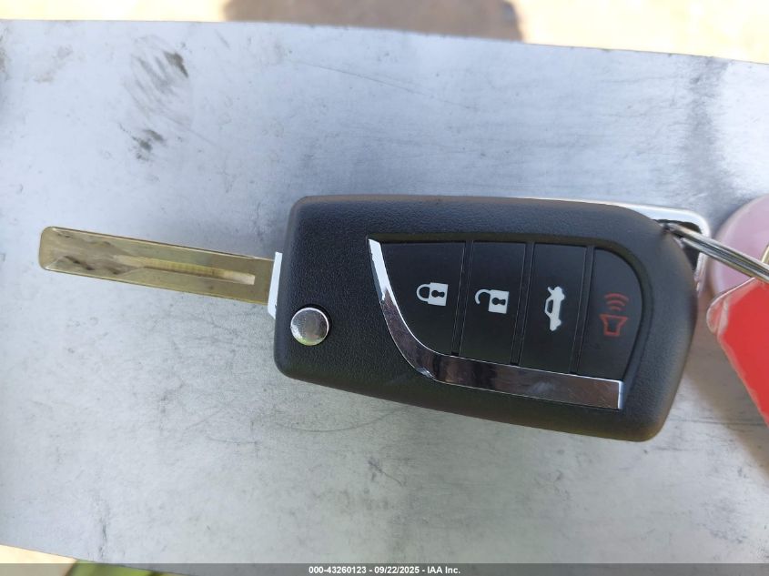 2021 Toyota Camry Le VIN: 4T1C11AK5MU601592 Lot: 43260123