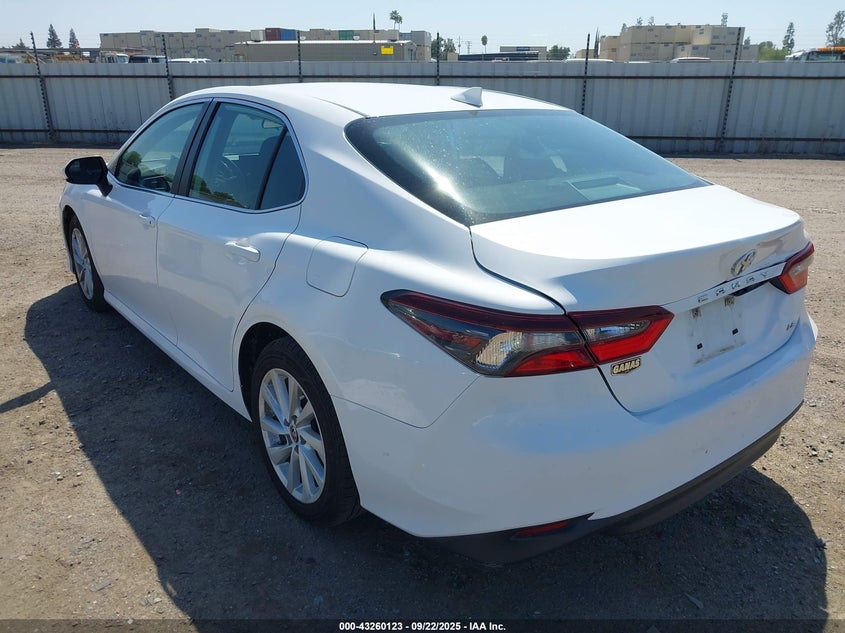2021 Toyota Camry Le