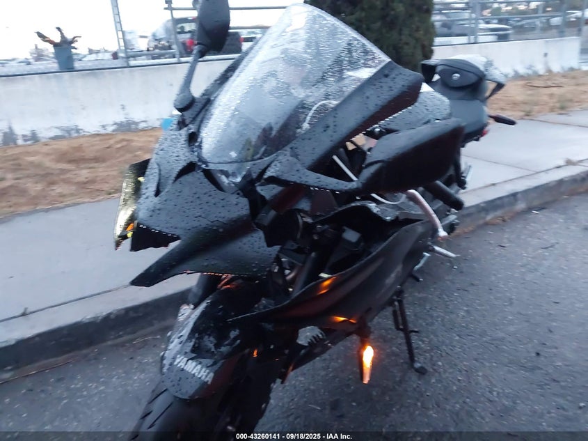 JYARM38Y9SA003897 2025 YAMAHA YZF photo no. 2