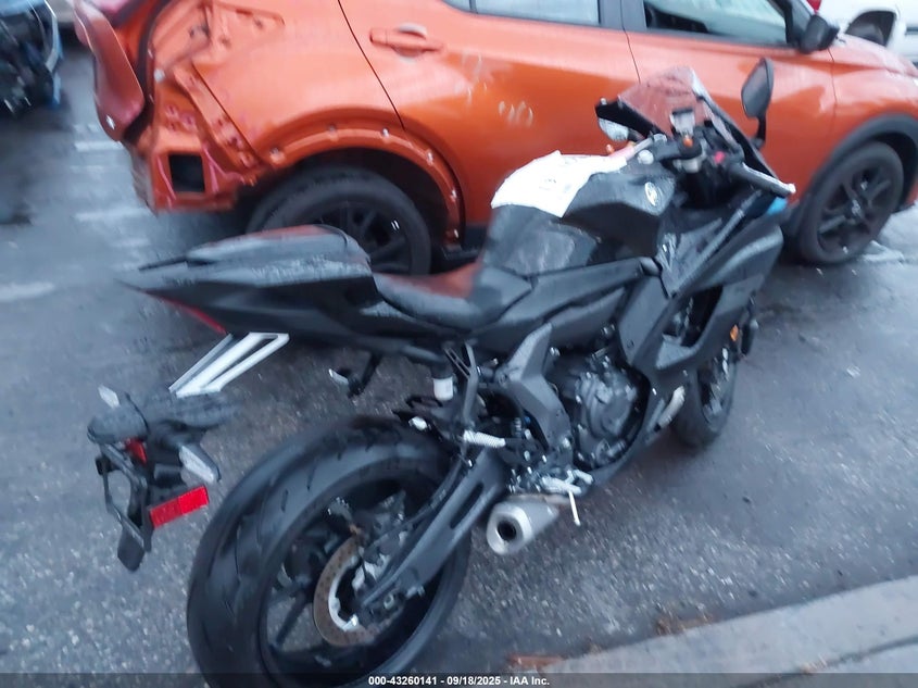 JYARM38Y9SA003897 2025 YAMAHA YZF photo no. 4