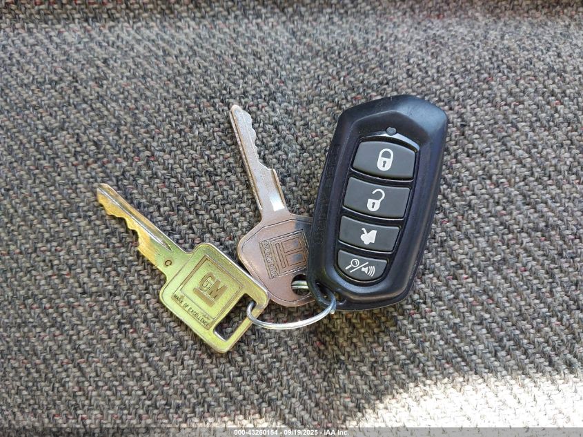 1989 Chevrolet Gmt-400 K2500 VIN: 1GCFK24K9KE242271 Lot: 43260154