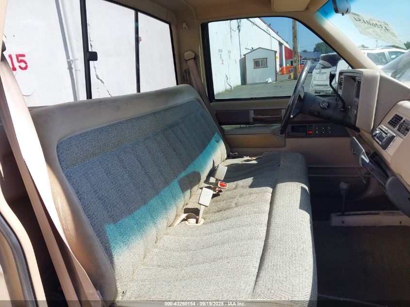 1989 Chevrolet Gmt-400 K2500 VIN: 1GCFK24K9KE242271 Lot: 43260154