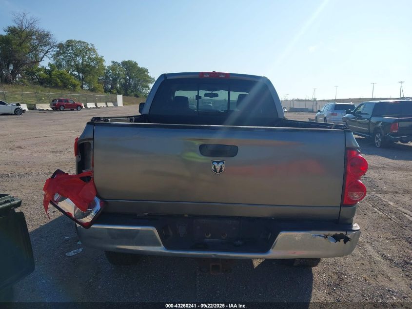 2007 Dodge Ram 1500 Slt/Trx4 Off Road/Sport VIN: 1D7HU182X7S236758 Lot: 43260241