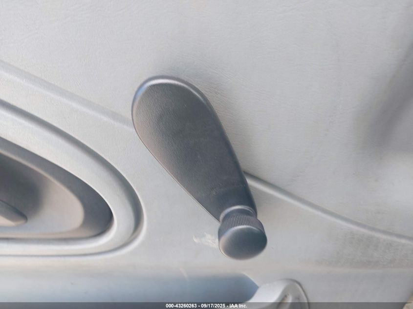 2005 International 4000 4400 VIN: 1HTMKAAN85H101925 Lot: 43260263