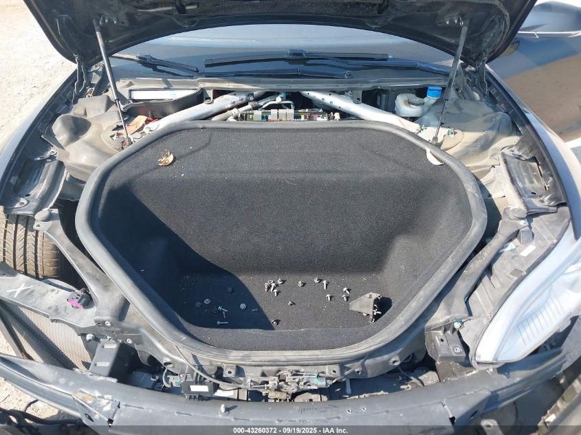 2015 Tesla Model S 70D/85D/P85D VIN: 5YJSA1E24FF115586 Lot: 43260372