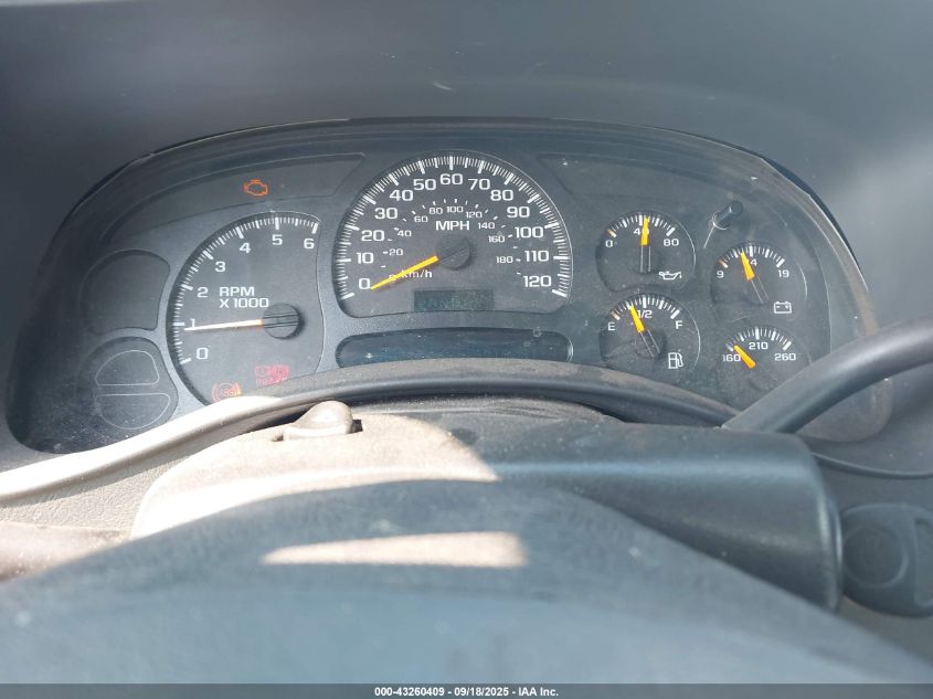 2005 Chevrolet Silverado 1500 Work Truck VIN: 2GCEC19V951364379 Lot: 43260409