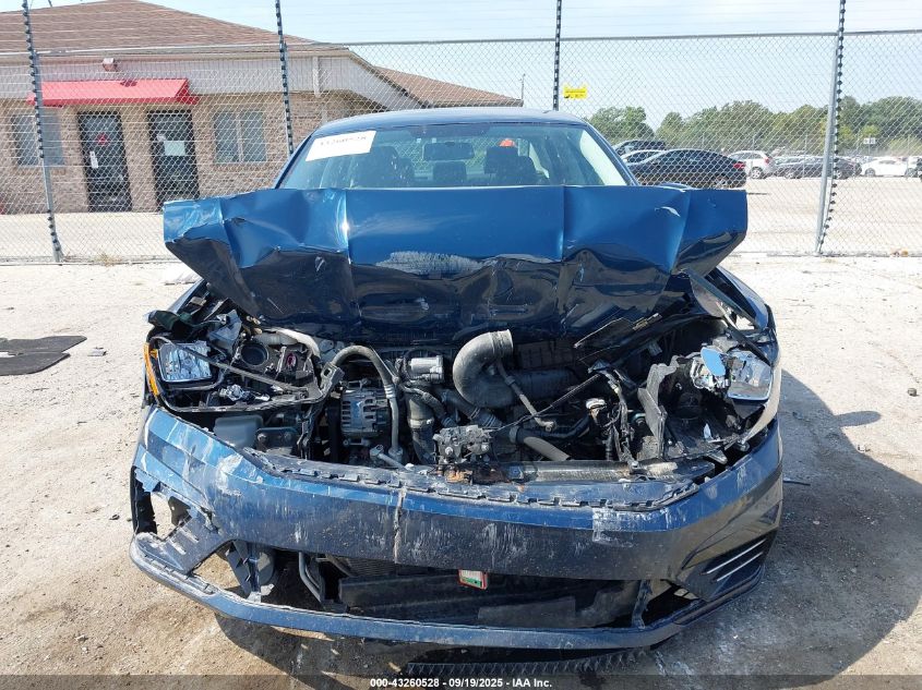 2018 Volkswagen Passat 2.0T R-Line/2.0T S VIN: 1VWAA7A30JC003268 Lot: 43260528