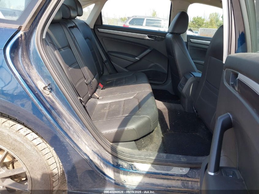 2018 Volkswagen Passat 2.0T R-Line/2.0T S VIN: 1VWAA7A30JC003268 Lot: 43260528