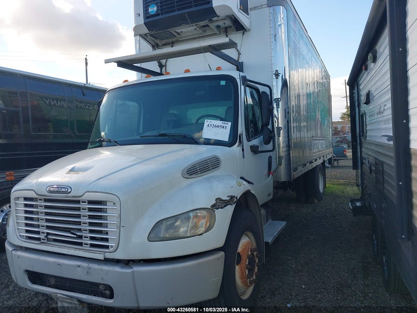 1FVACXDC84HN49577 2004   photo no. 2