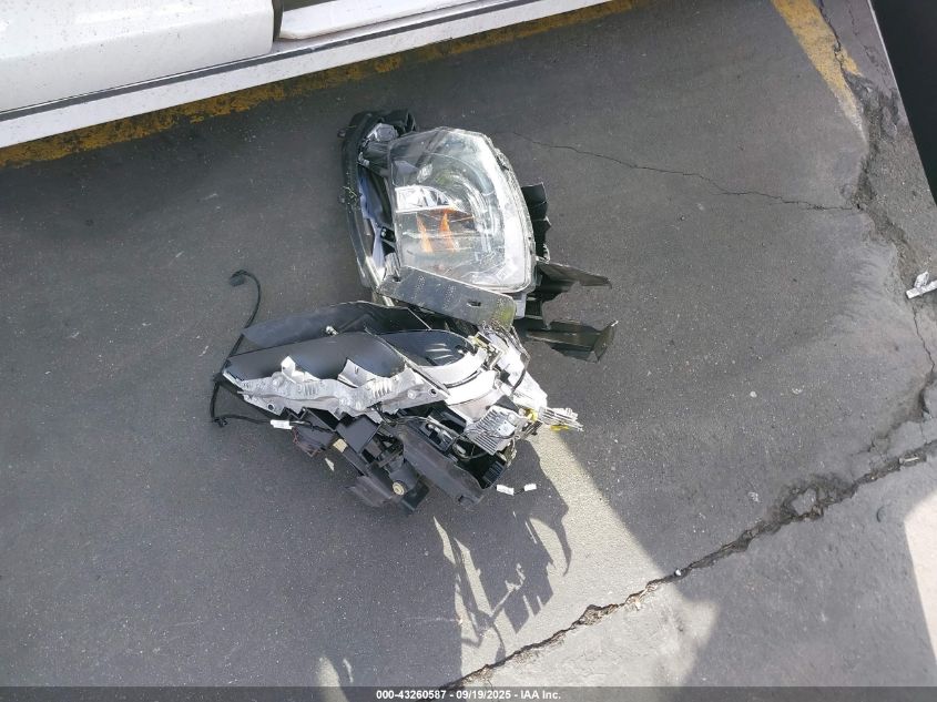 2018 Tesla Model S 100D/75D/P100D VIN: 5YJSA1E20JF280706 Lot: 43260587