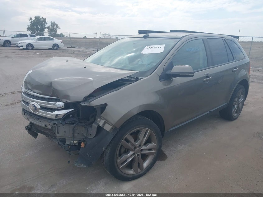 2FMDK4JC2DBA73558 2013 FORD EDGE photo no. 2