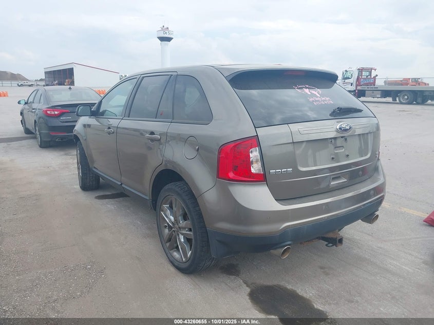 2FMDK4JC2DBA73558 2013 FORD EDGE photo no. 3